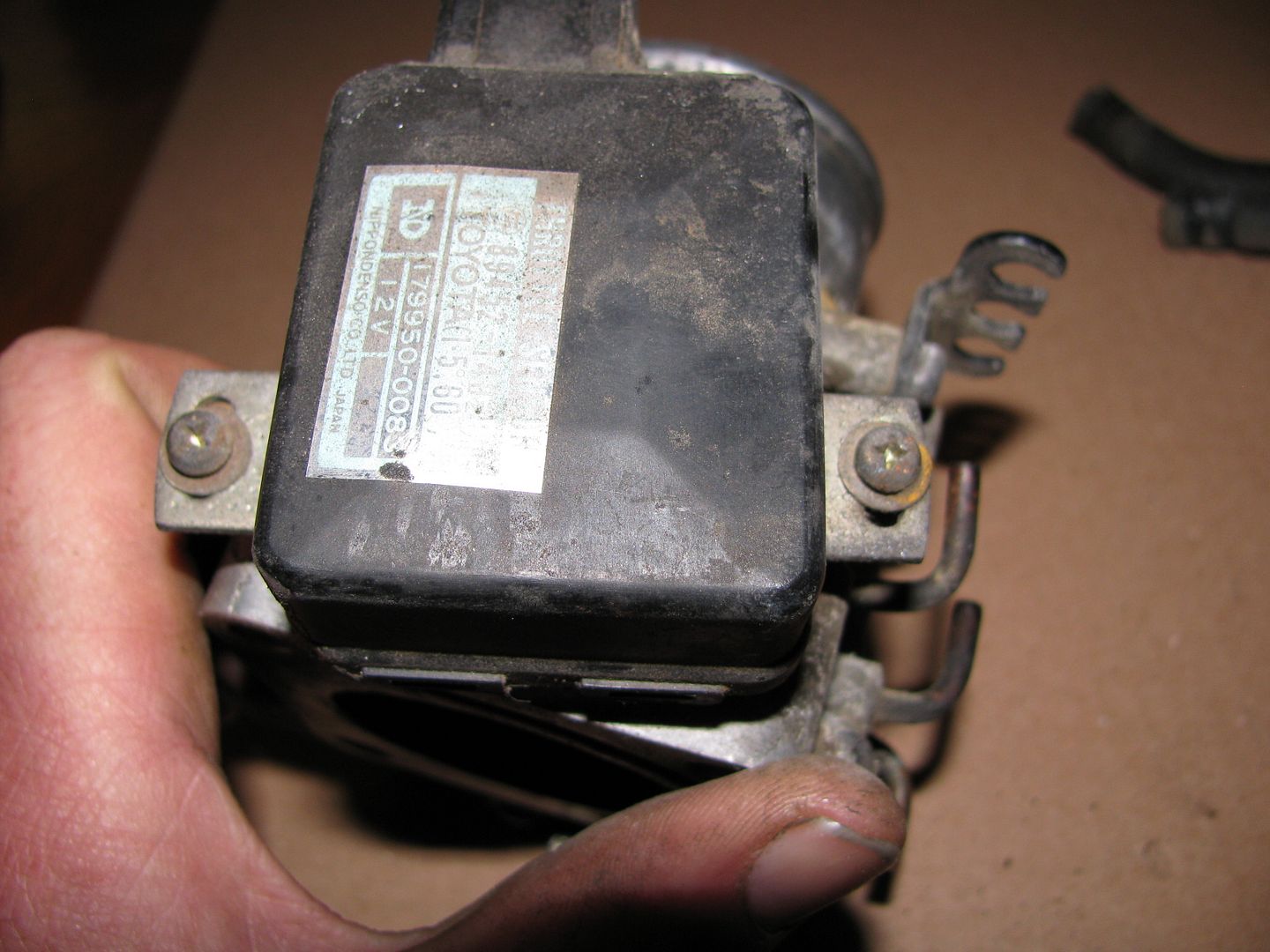 Article Cleaning the Throttle Body